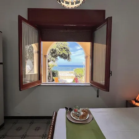 Holiday home Casa Hibiscus - Fronte Mare *