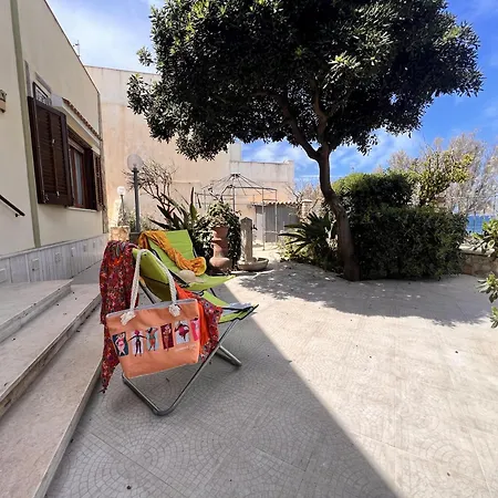 Casa Hibiscus - Fronte Mare Paparella