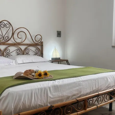 Casa Hibiscus - Fronte Mare Holiday home *